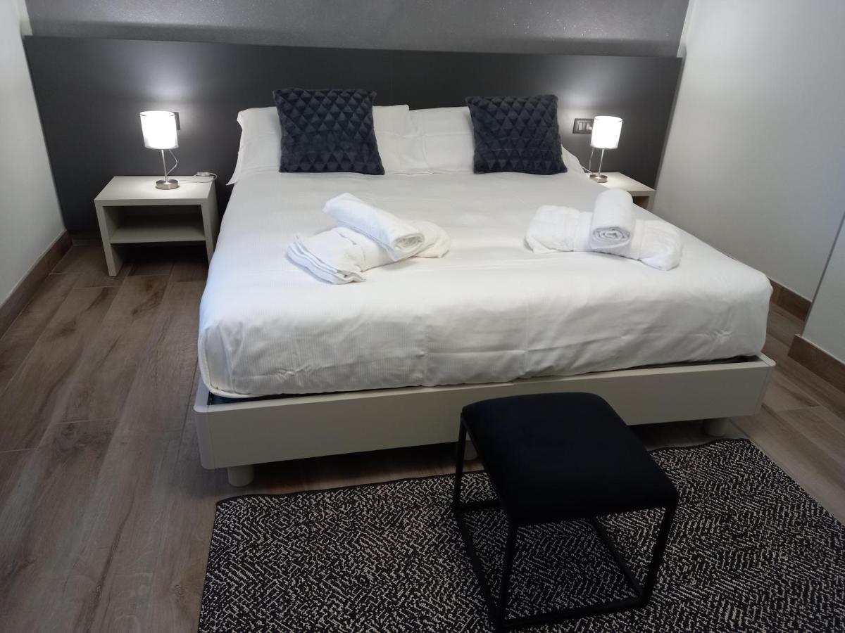 מלון נובי ליגורה Residenza Novi מראה חיצוני תמונה