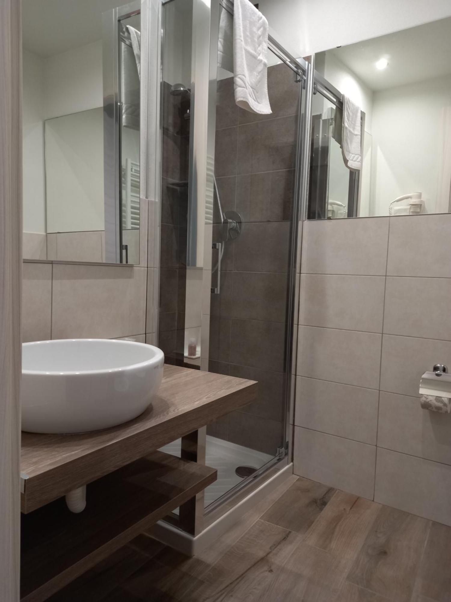 מלון נובי ליגורה Residenza Novi מראה חיצוני תמונה